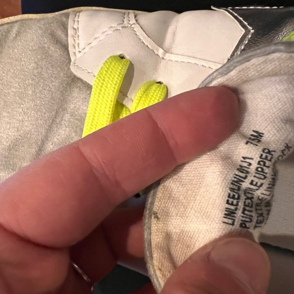 Steve Madden Sneakers - Picture 4 of 5